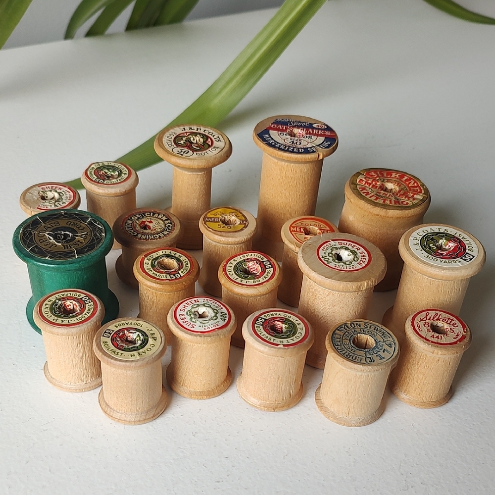 Bundle Of 19 Vintage Wooden Sewing Thread Spools